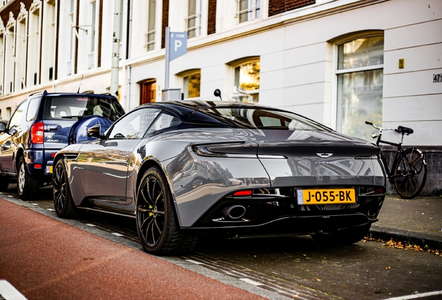 Aston Martin DB11 AMR