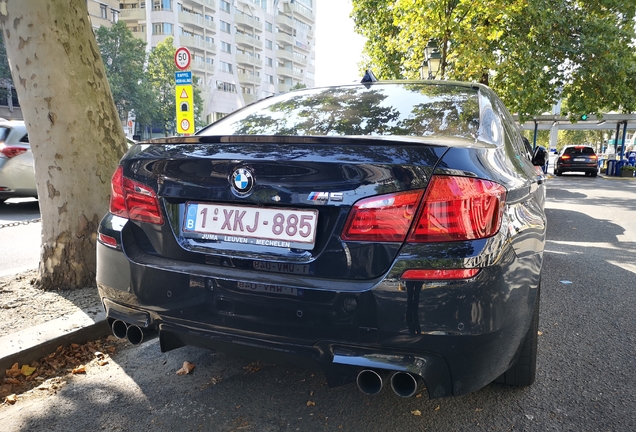 BMW M5 F10 2011