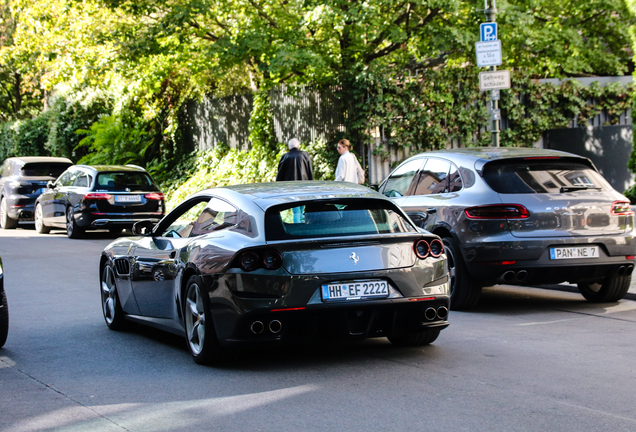 Ferrari GTC4Lusso