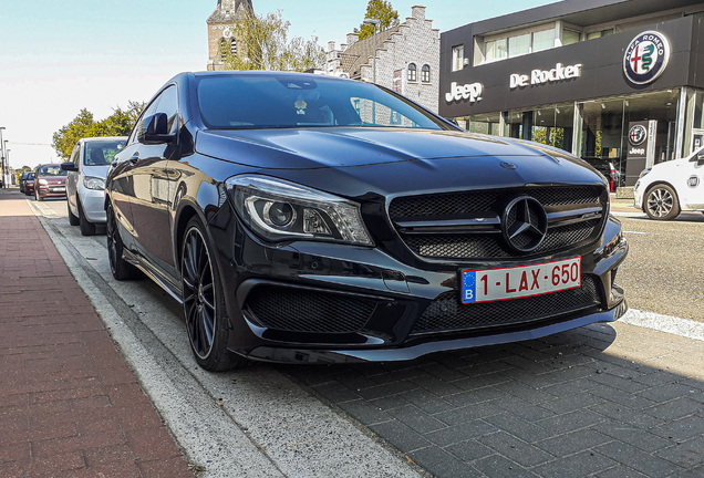 Mercedes-AMG CLA 45 Shooting Brake X117