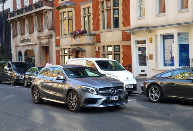 Mercedes-AMG GLA 45 X156 2017