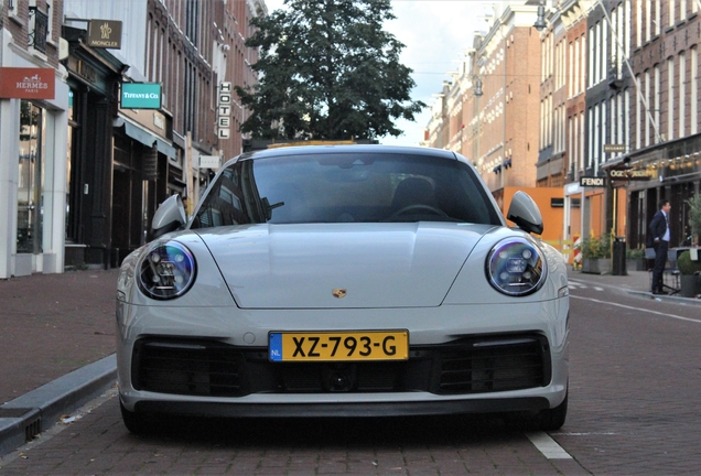 Porsche 992 Carrera 4S