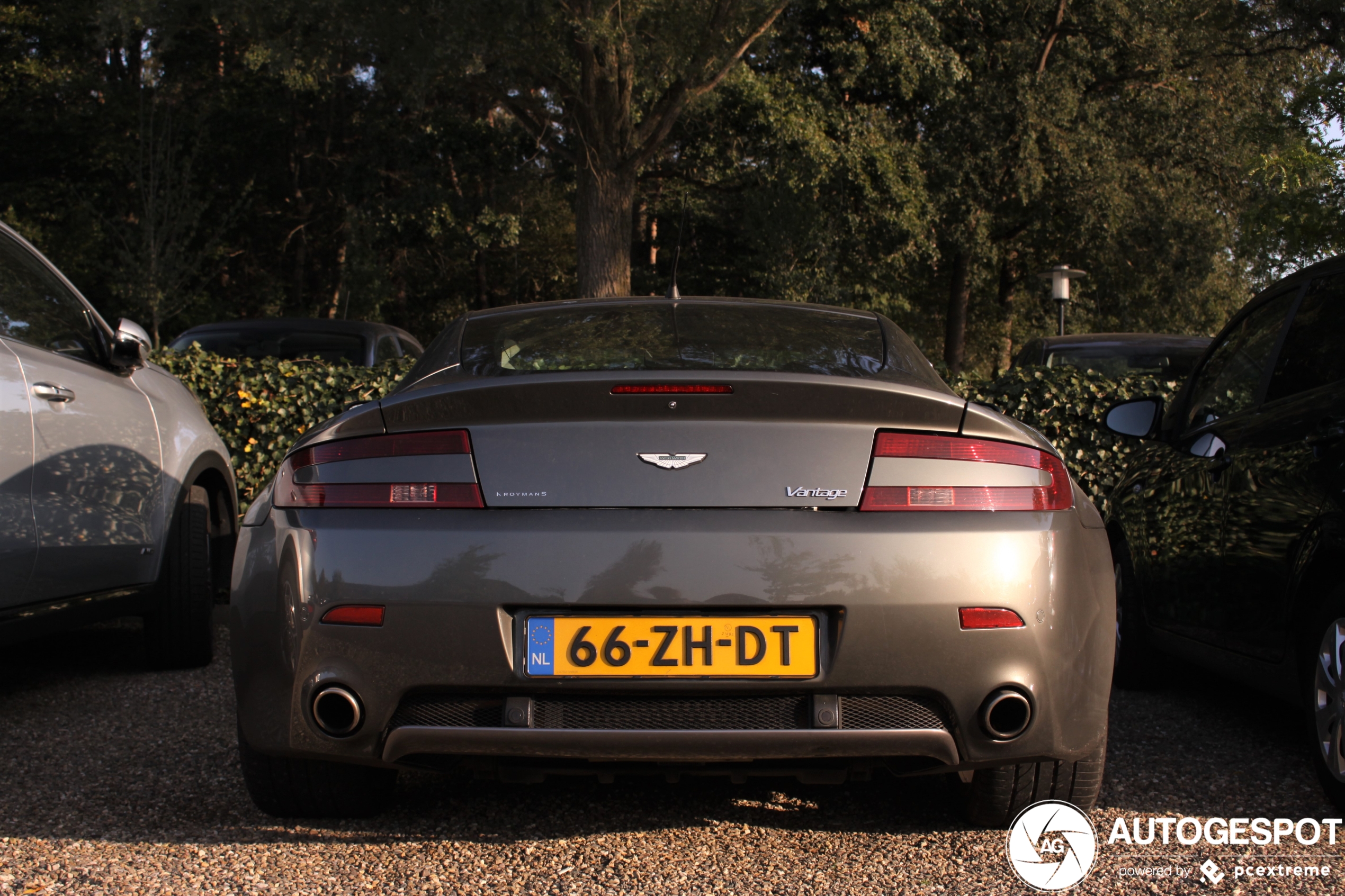 Aston Martin V8 Vantage