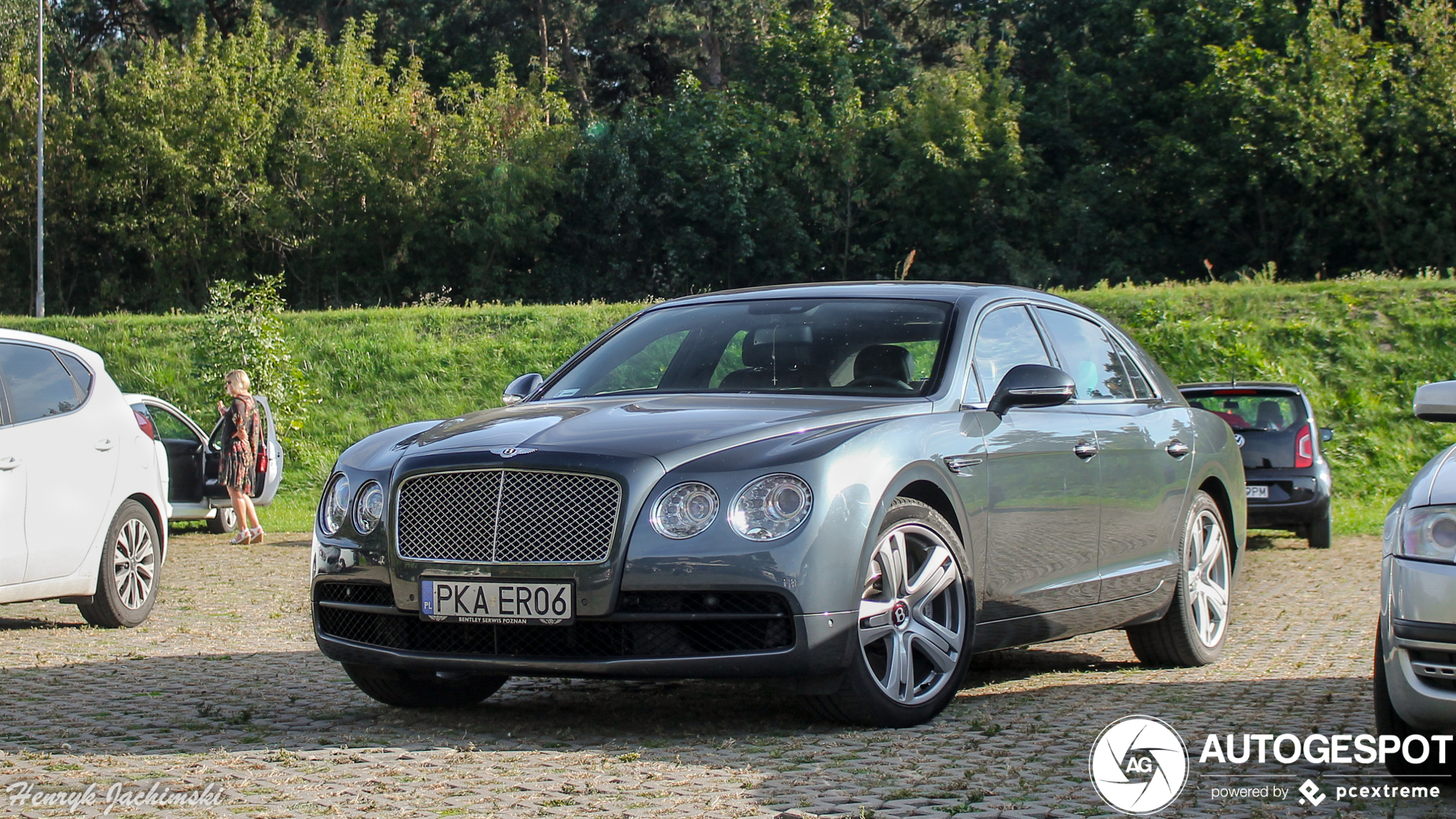 Bentley Flying Spur V8