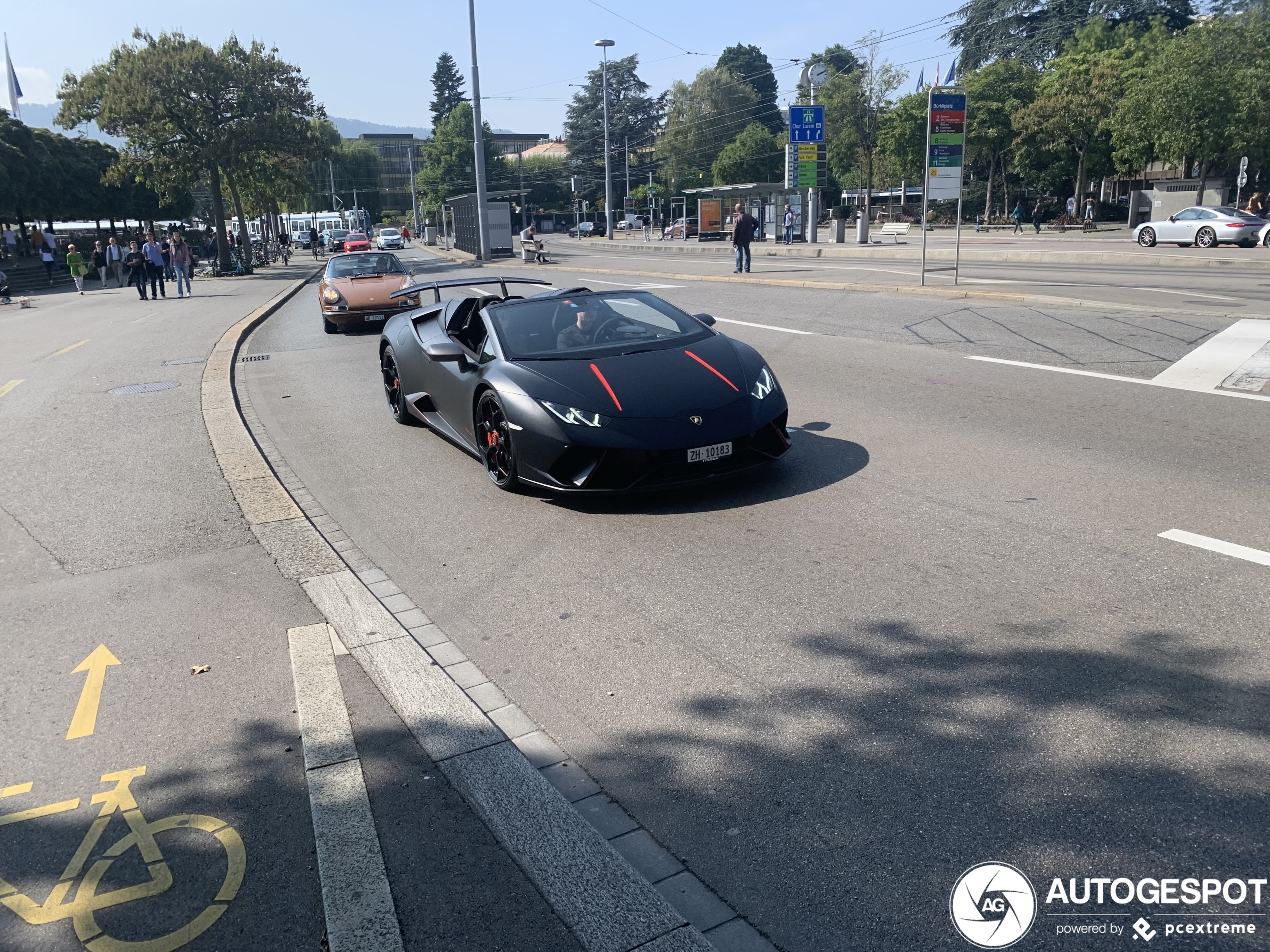 Lamborghini Huracán LP640-4 Performante Spyder