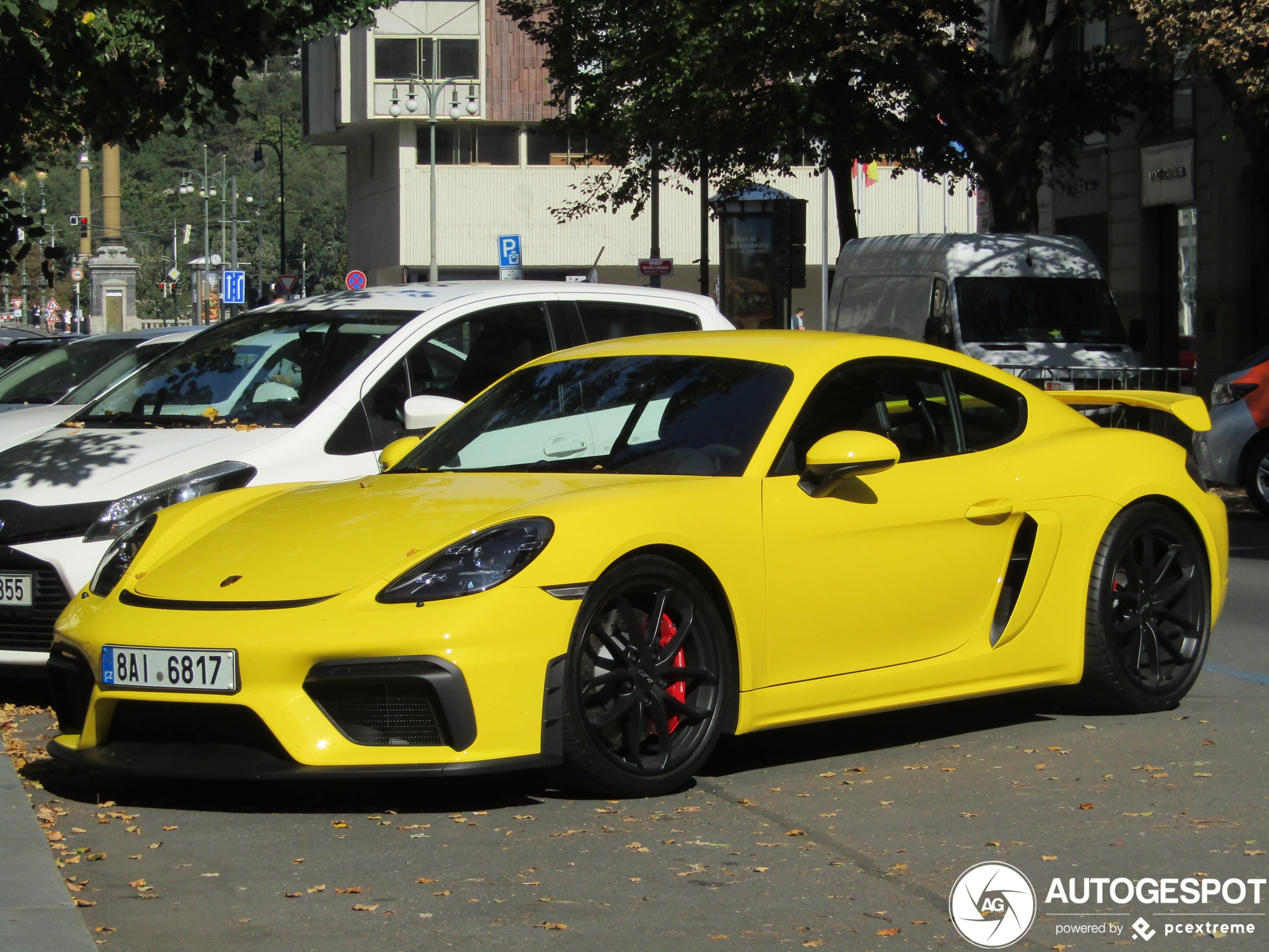 Porsche 718 Cayman GT4