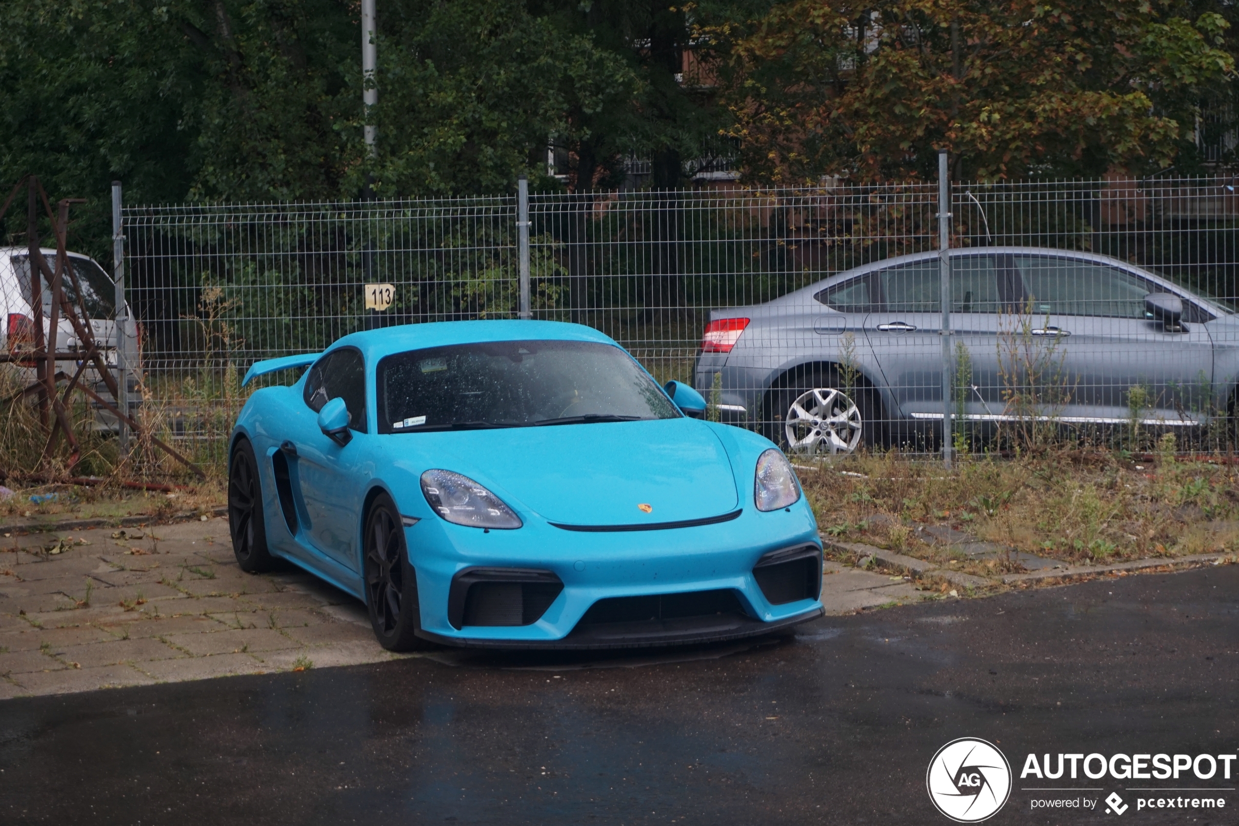 Porsche 718 Cayman GT4