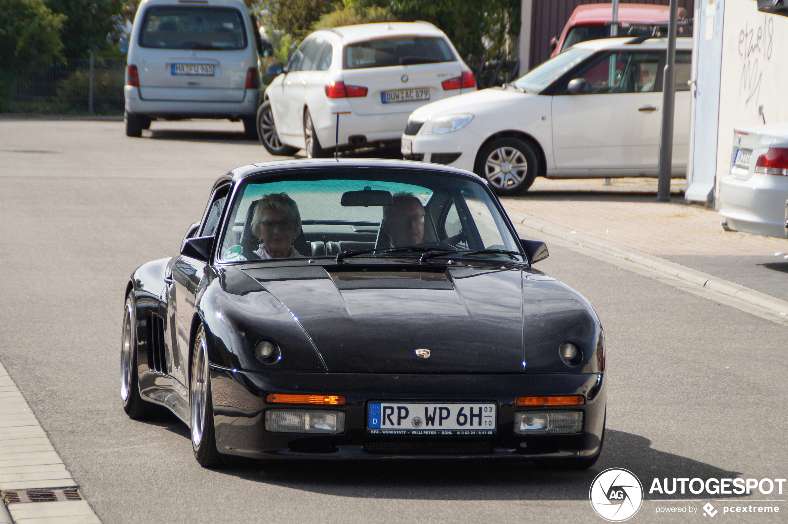 Porsche 930 Strosek Carrera Coupé