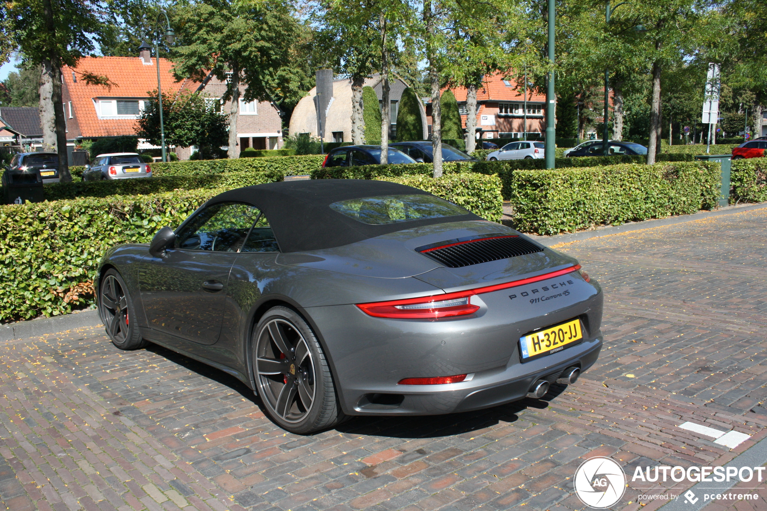 Porsche 991 Carrera 4S Cabriolet MkII