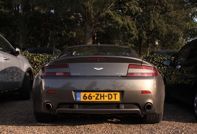 Aston Martin V8 Vantage