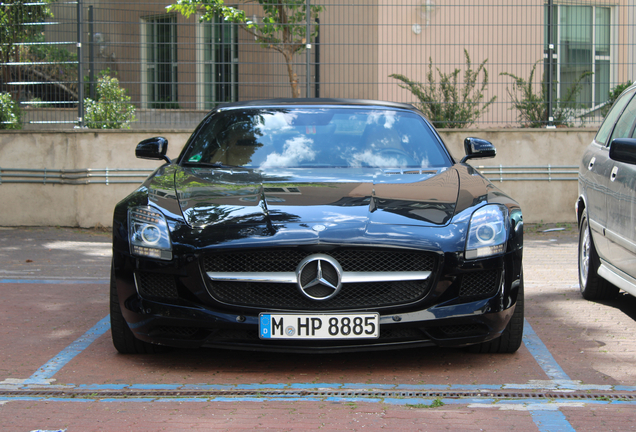 Mercedes-Benz SLS AMG Roadster