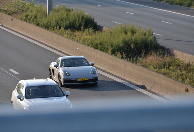 Porsche 718 Cayman GTS