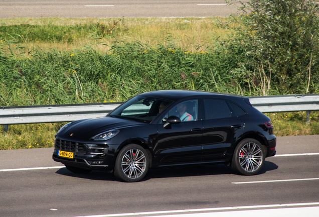 Porsche 95B Macan Turbo