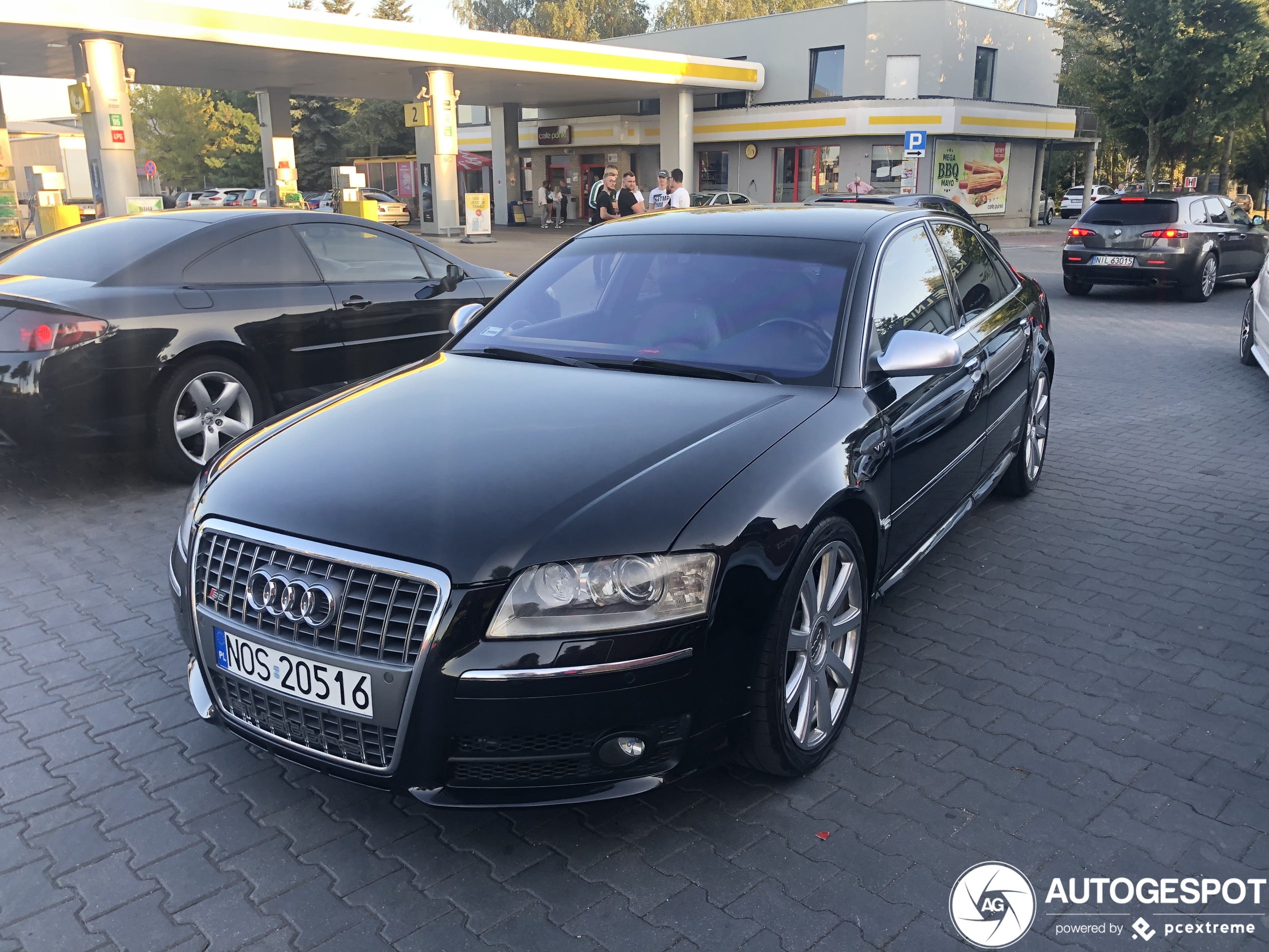 Audi S8 D3