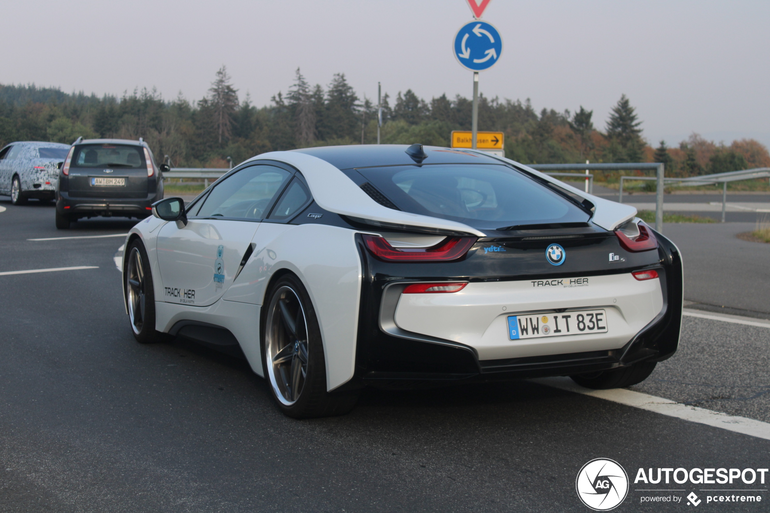 BMW i8