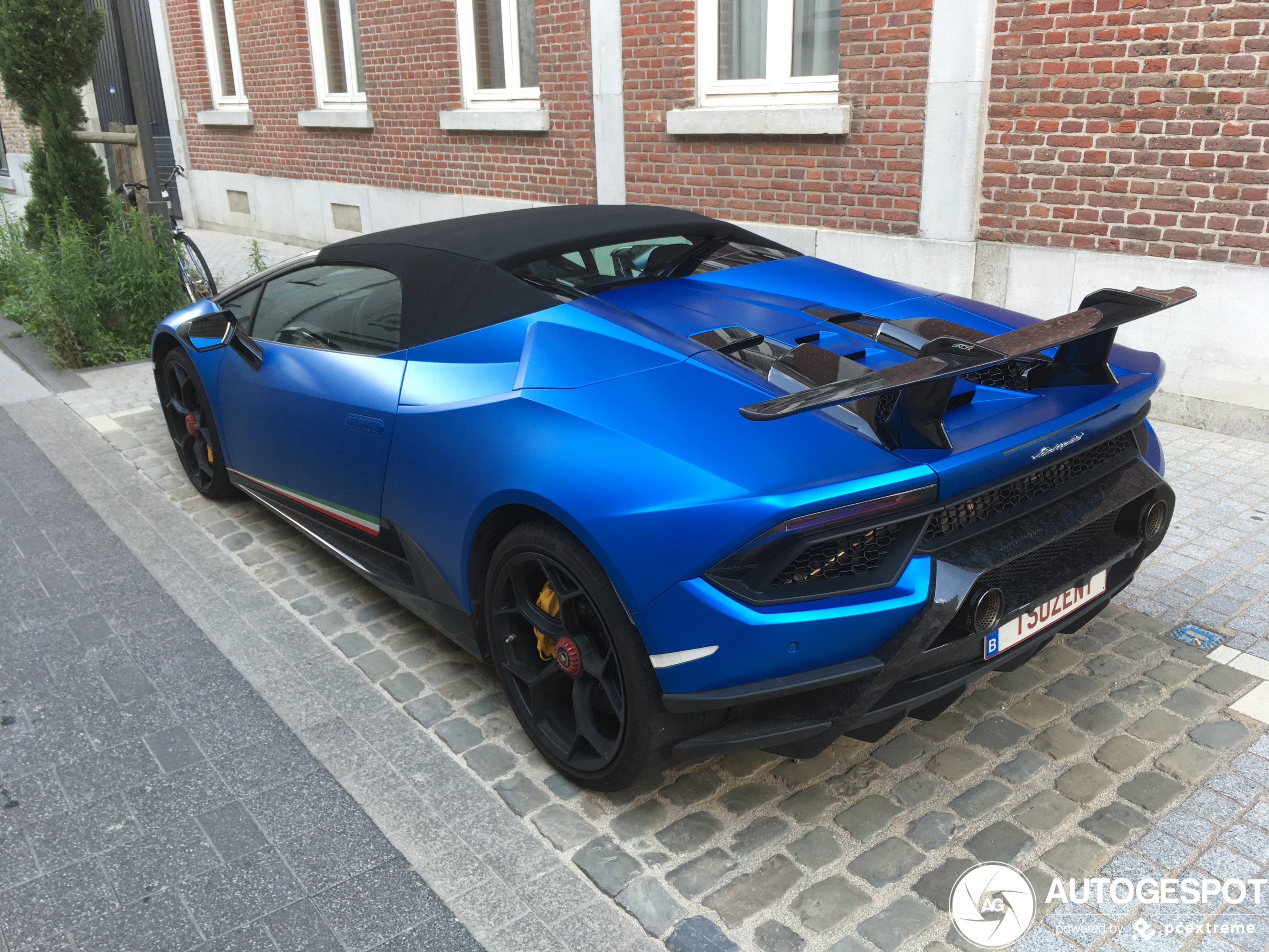 Lamborghini Huracán LP640-4 Performante Spyder