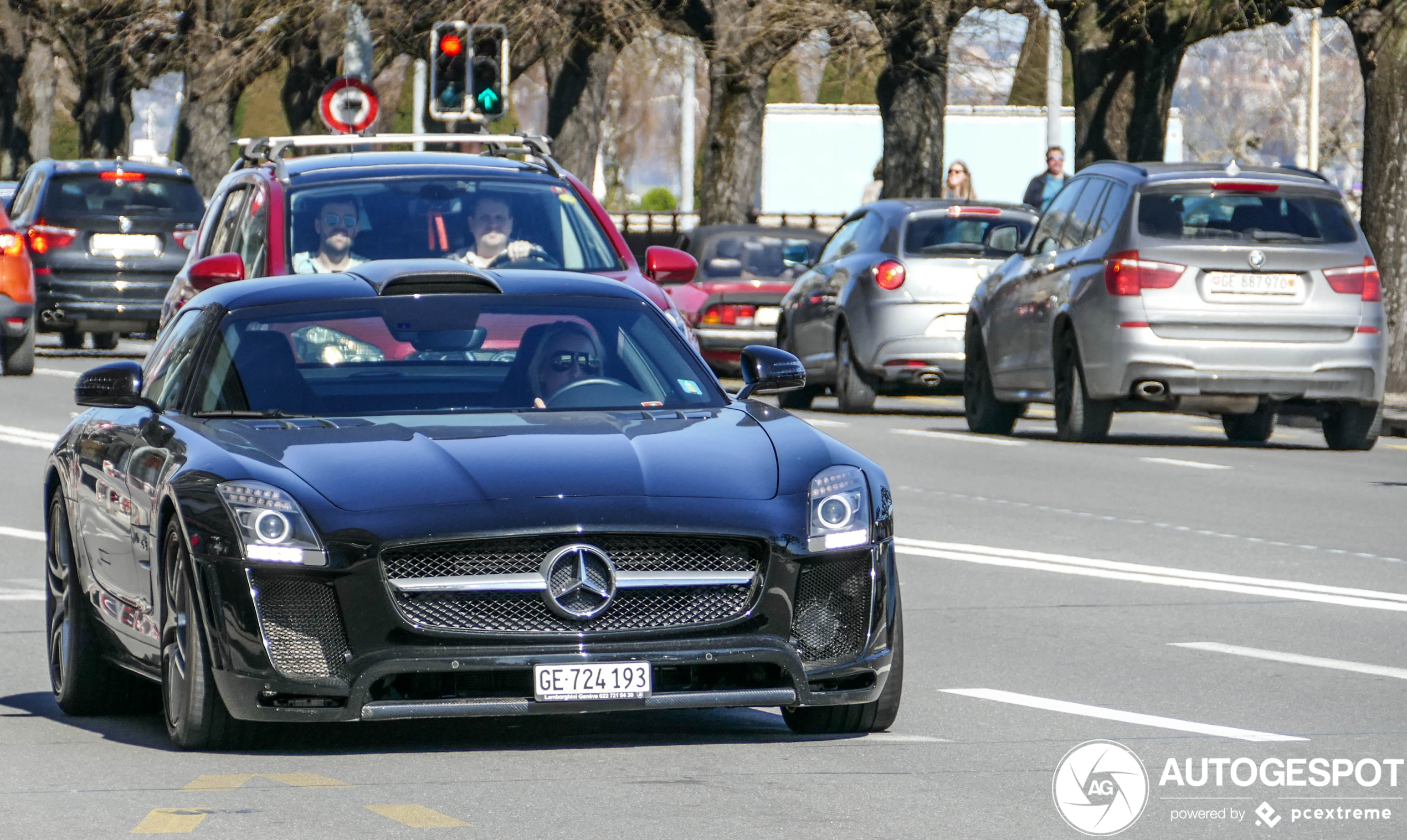 Mercedes-Benz FAB Design SLS AMG Gullstream