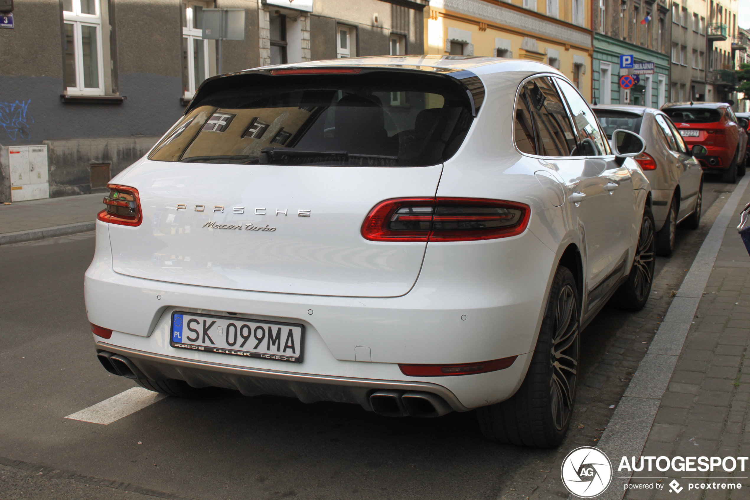 Porsche 95B Macan Turbo