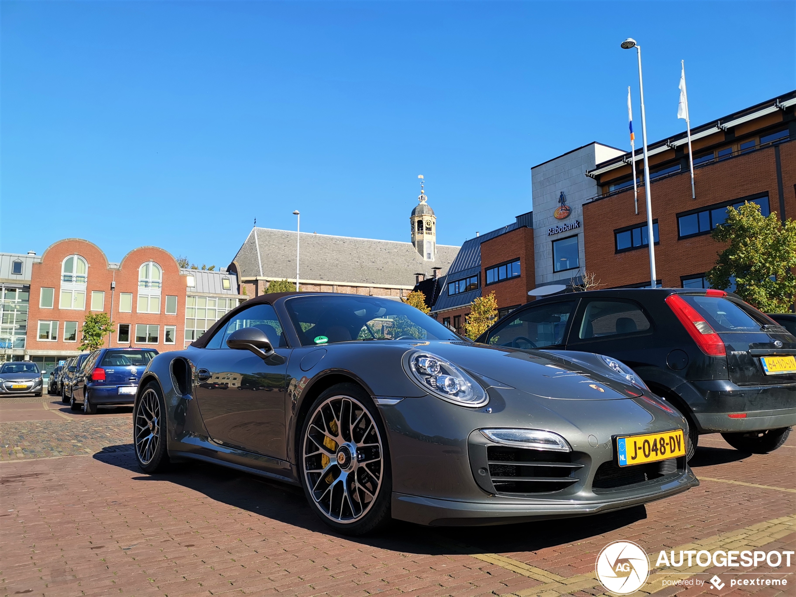 Porsche 991 Turbo S Cabriolet MkI