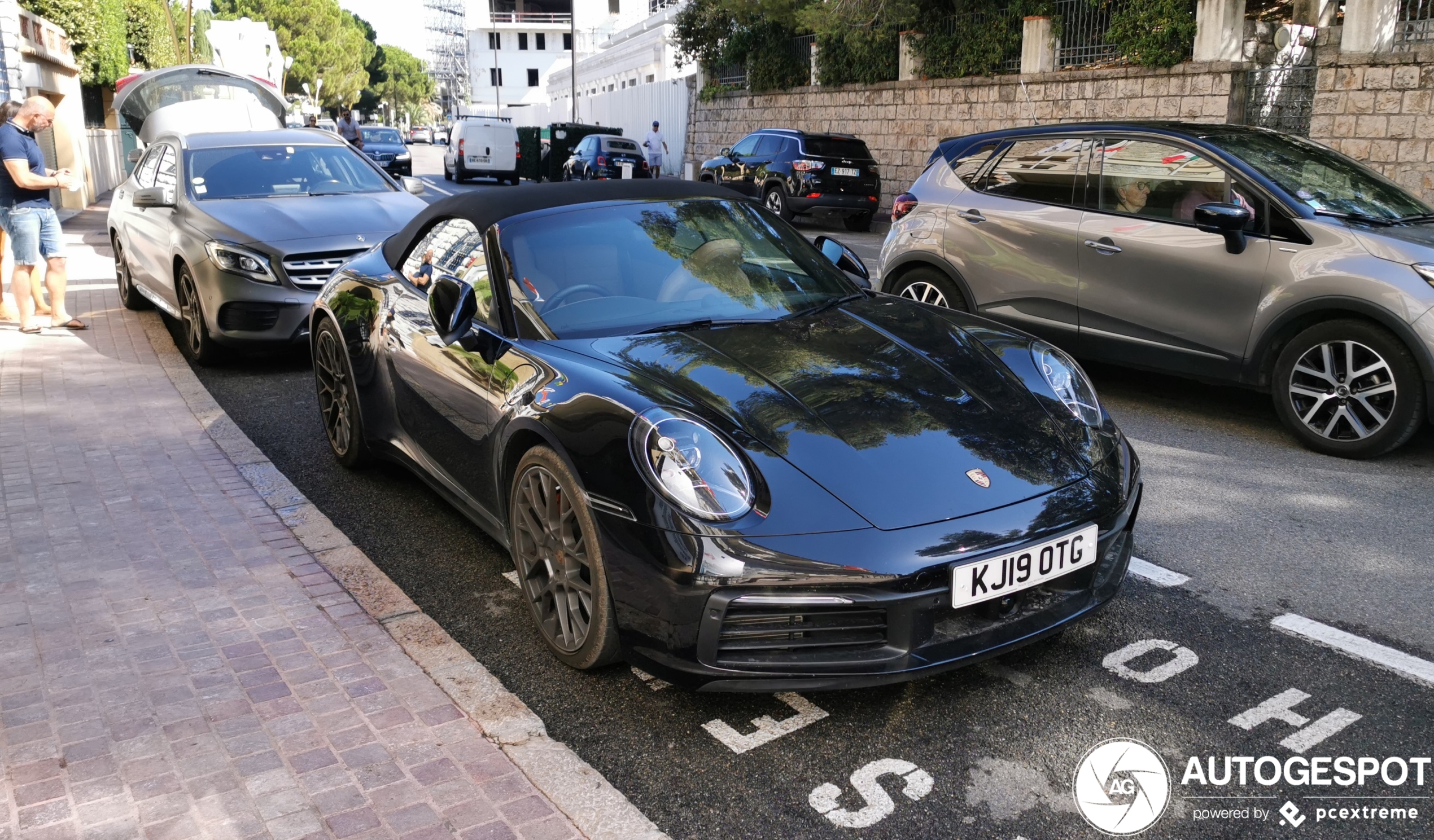 Porsche 992 Carrera 4S Cabriolet