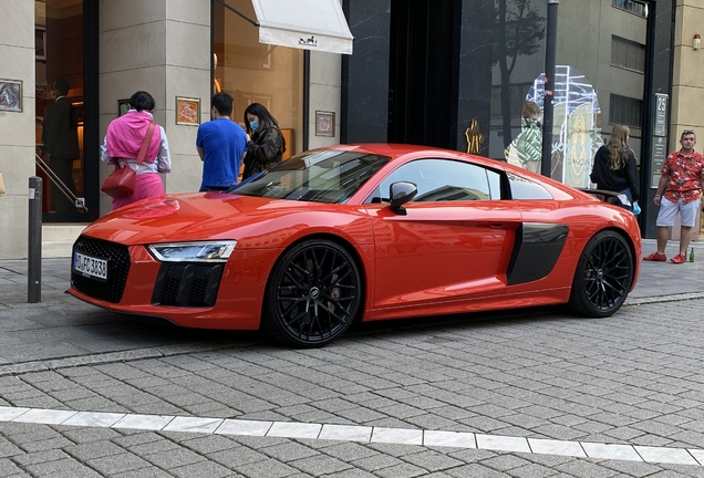 Audi R8 V10 Plus 2015