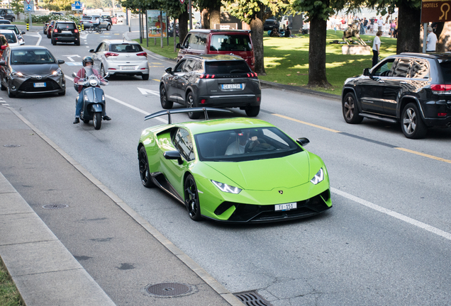 Lamborghini Huracán LP640-4 Performante