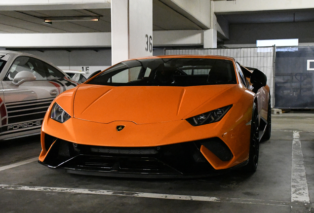 Lamborghini Huracán LP640-4 Performante