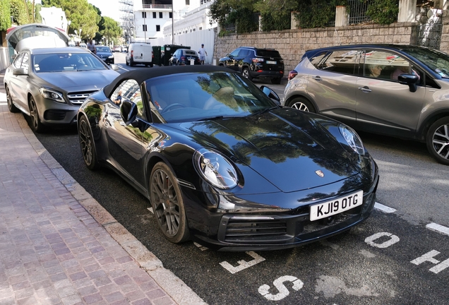 Porsche 992 Carrera 4S Cabriolet