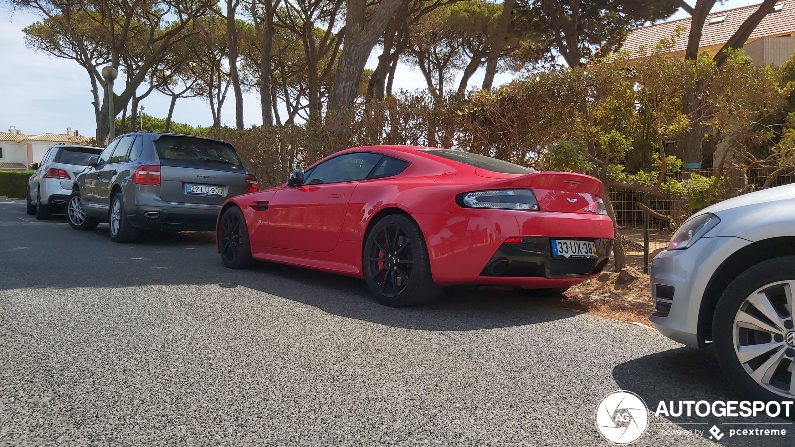 Aston Martin V12 Vantage S