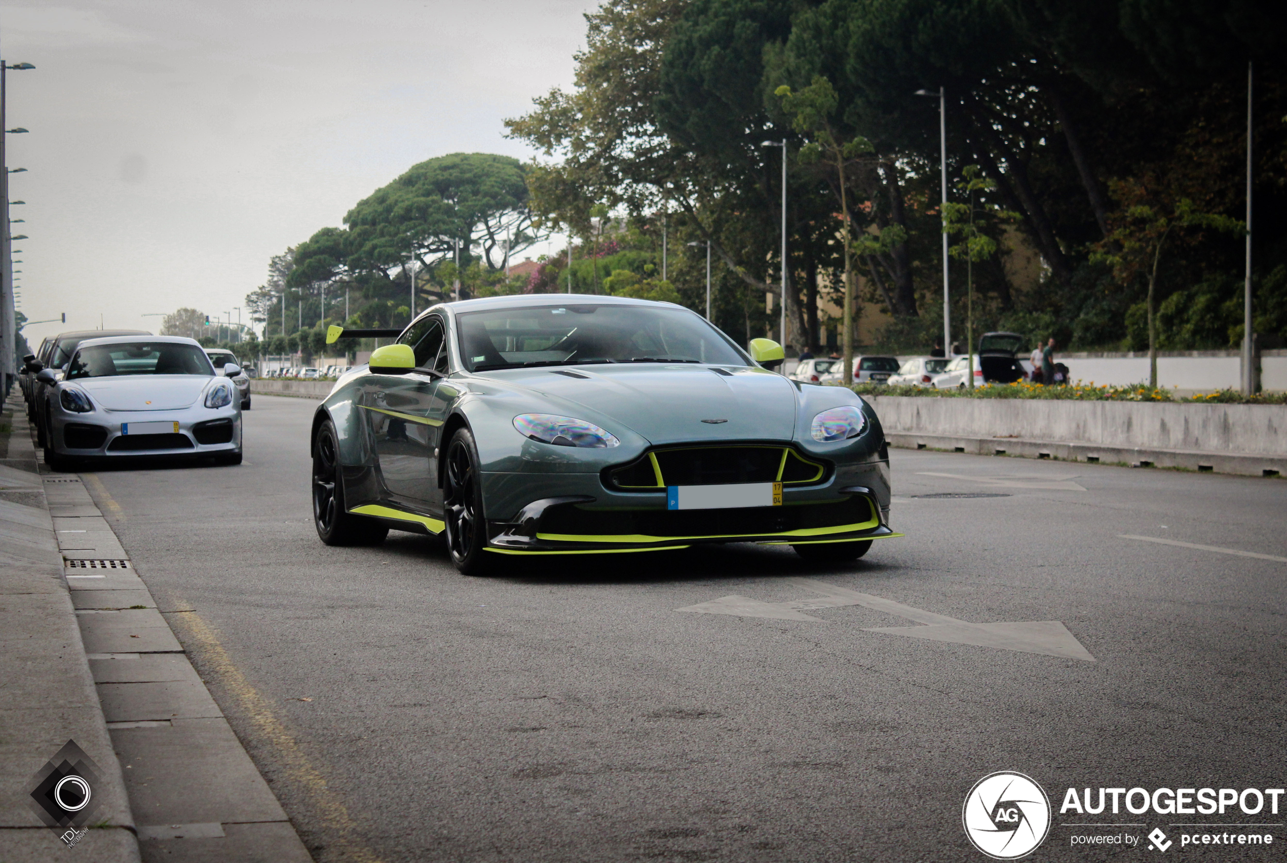 Aston Martin Vantage GT8