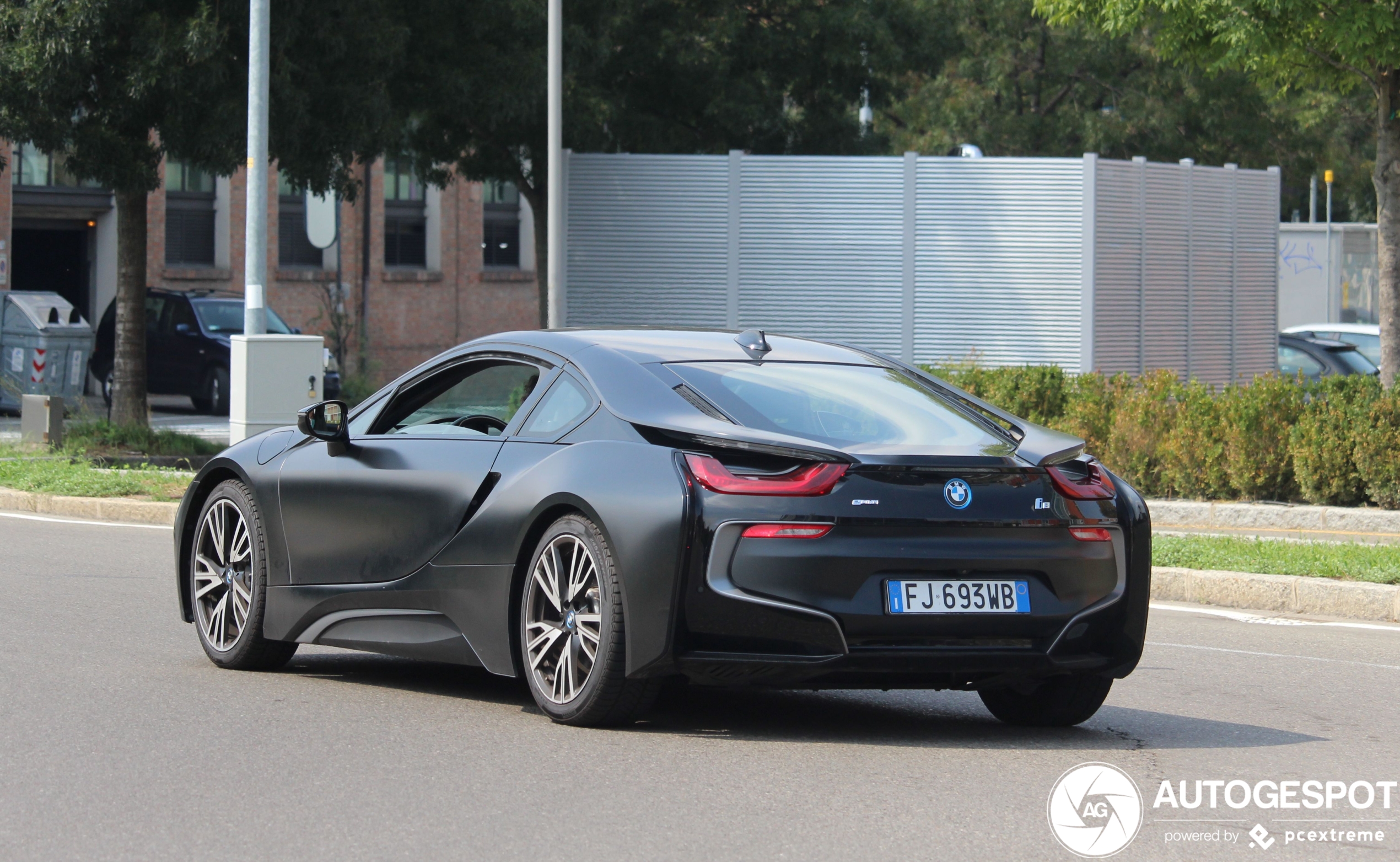 BMW i8 Protonic Frozen Black Edition