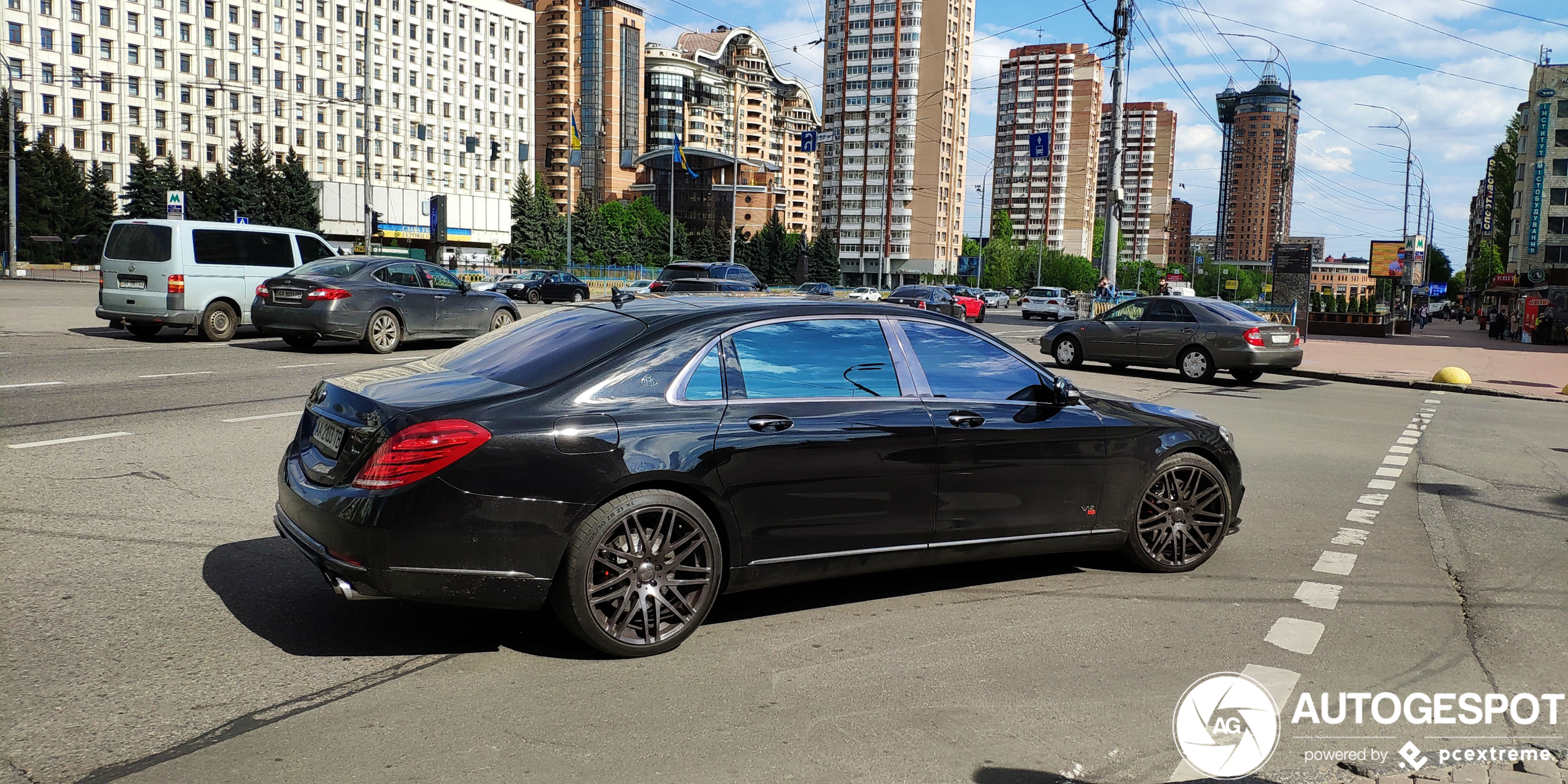 Mercedes-Maybach Brabus 900 Rocket is niet bij te houden