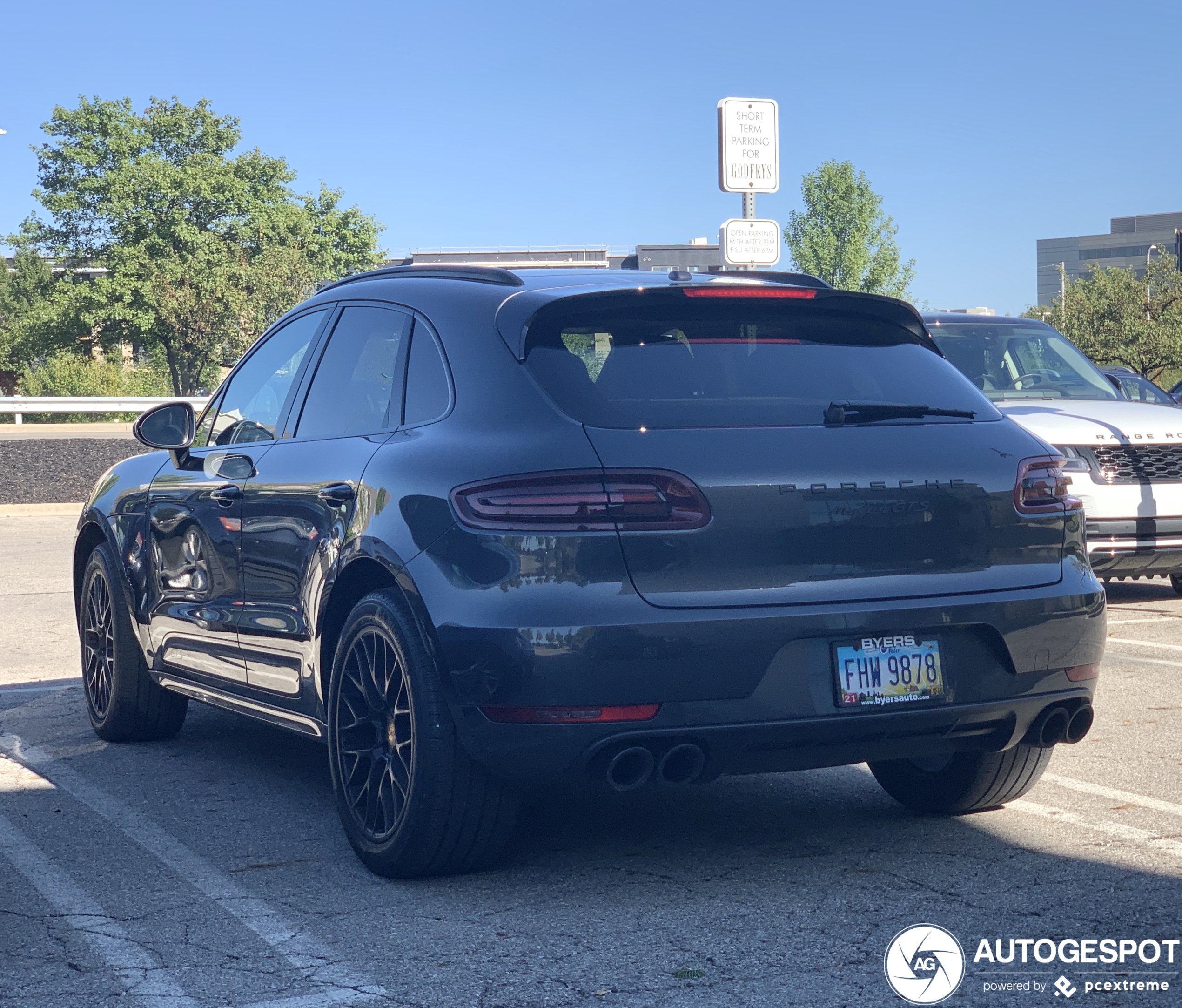 Porsche 95B Macan GTS