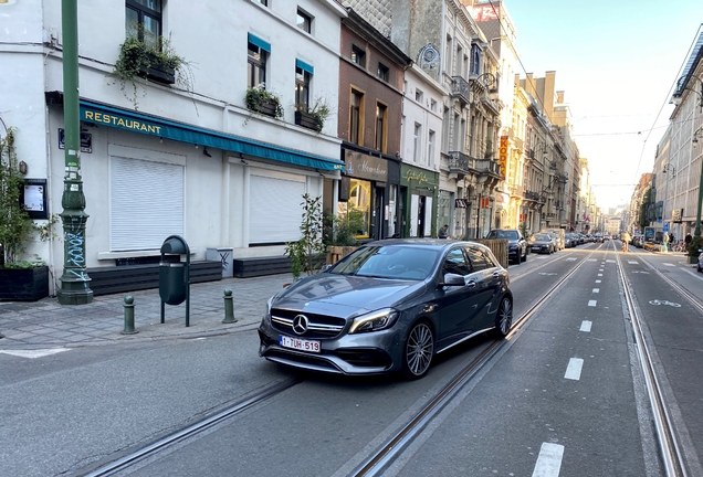 Mercedes-AMG A 45 W176 2015