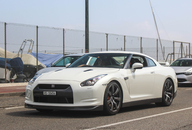 Nissan GT-R