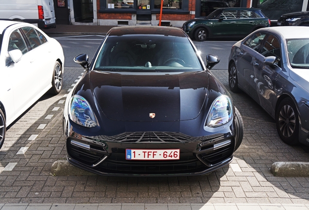 Porsche 971 Panamera Turbo S E-Hybrid