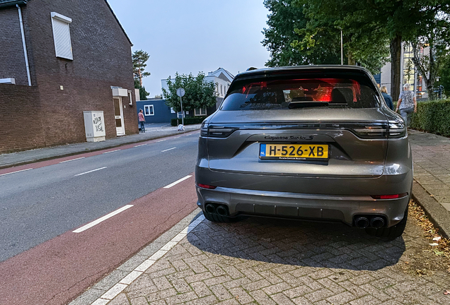 Porsche Cayenne Turbo S E-Hybrid