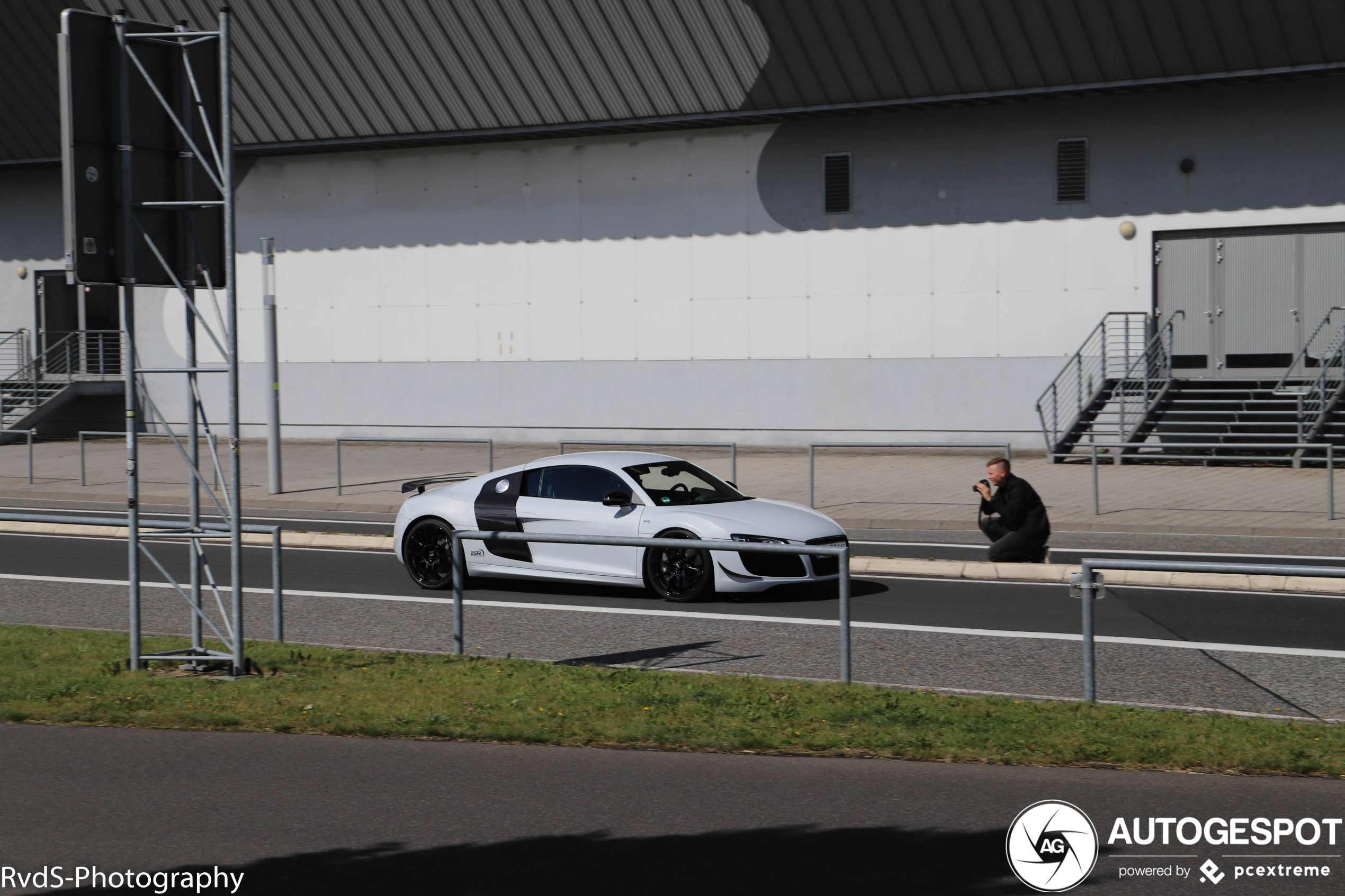 Audi R8 V10