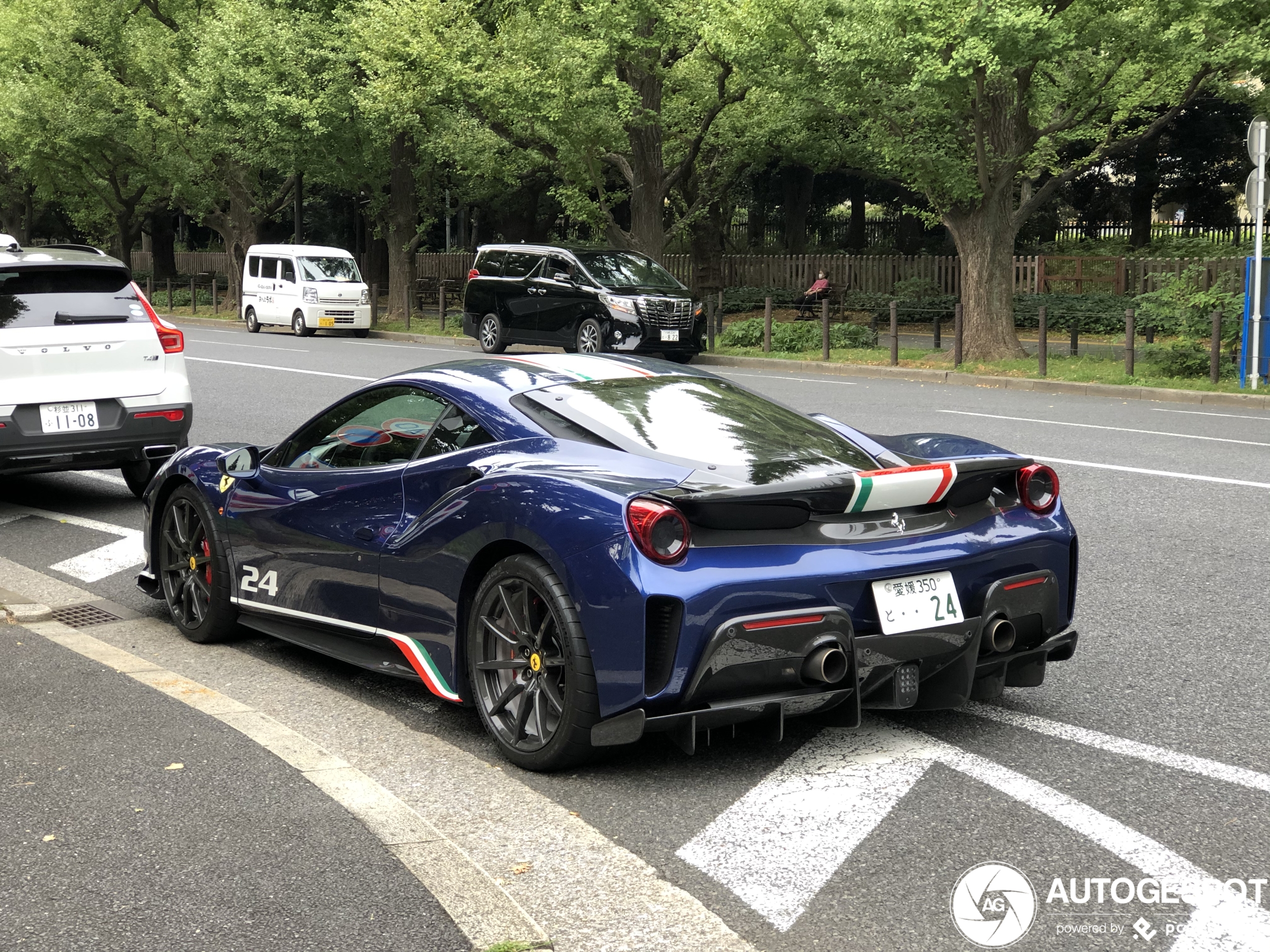 Ferrari 488 Pista Piloti hoeft zich niet aan parkeerregels te houden