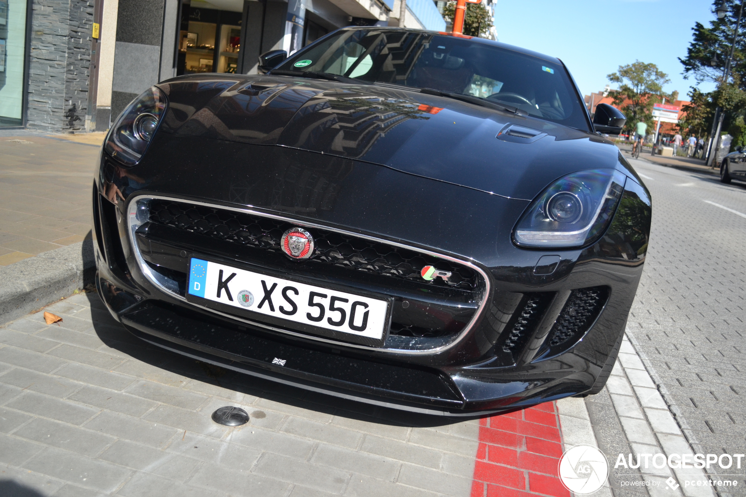 Jaguar F-TYPE R AWD Coupé