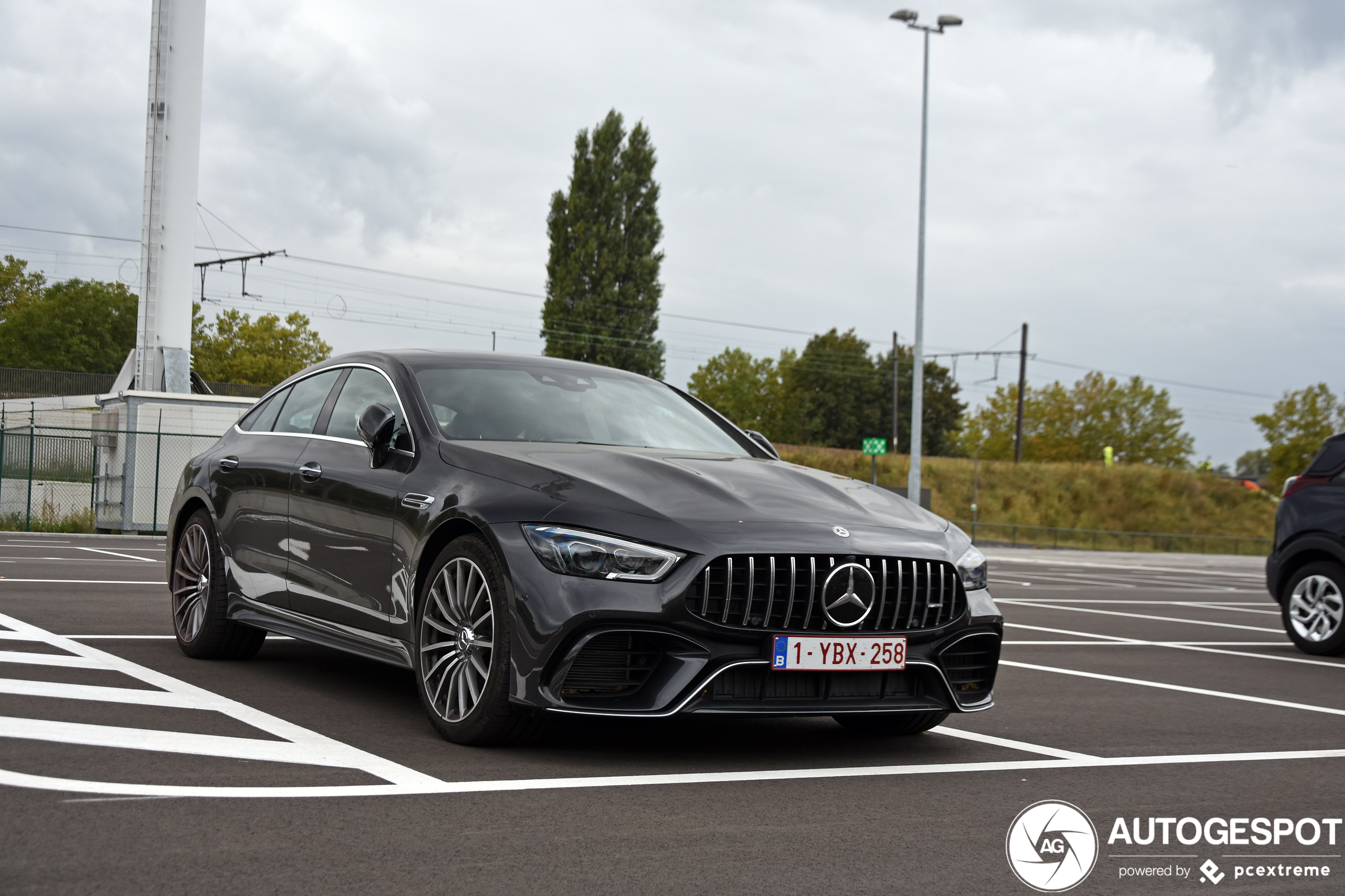 Mercedes-AMG GT 63 S X290