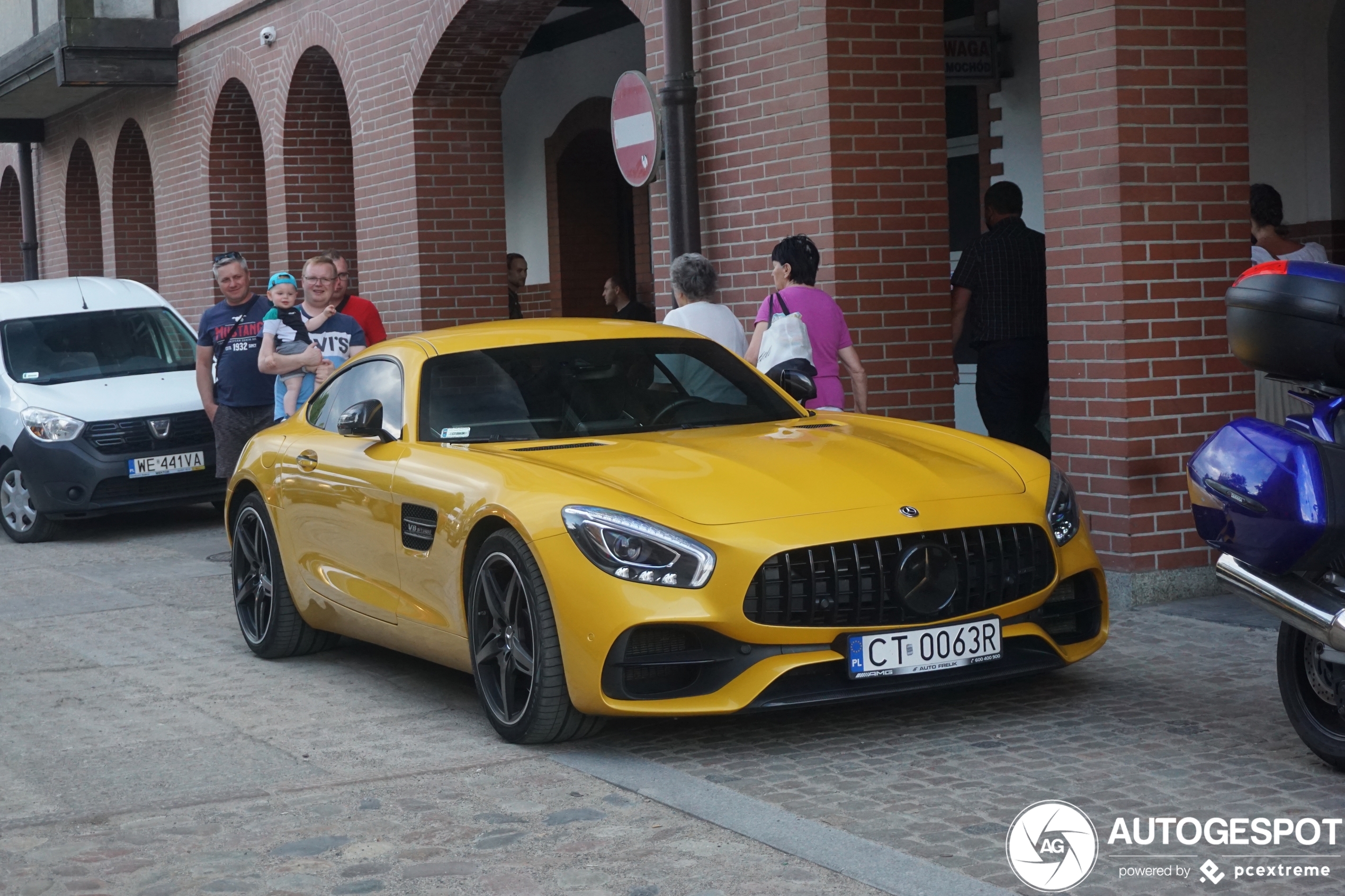 Mercedes-AMG GT C190 2017