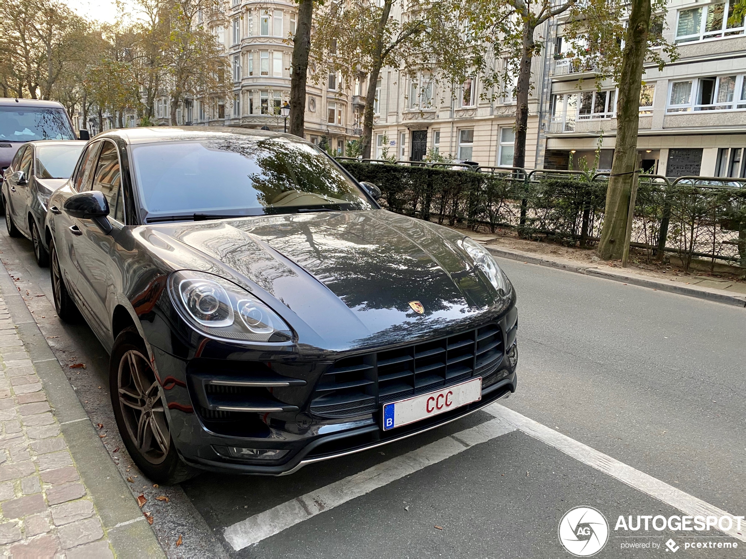 Porsche 95B Macan Turbo