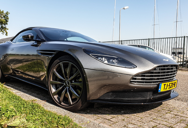 Aston Martin DB11 V8 Volante