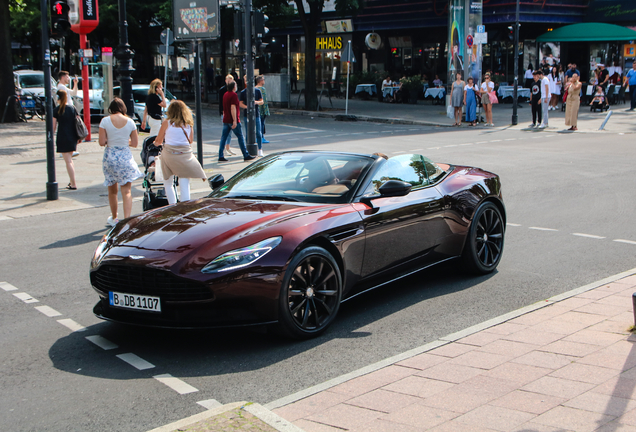 Aston Martin DB11 V8 Volante