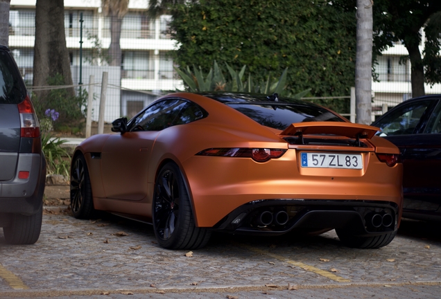 Jaguar F-TYPE R Coupé