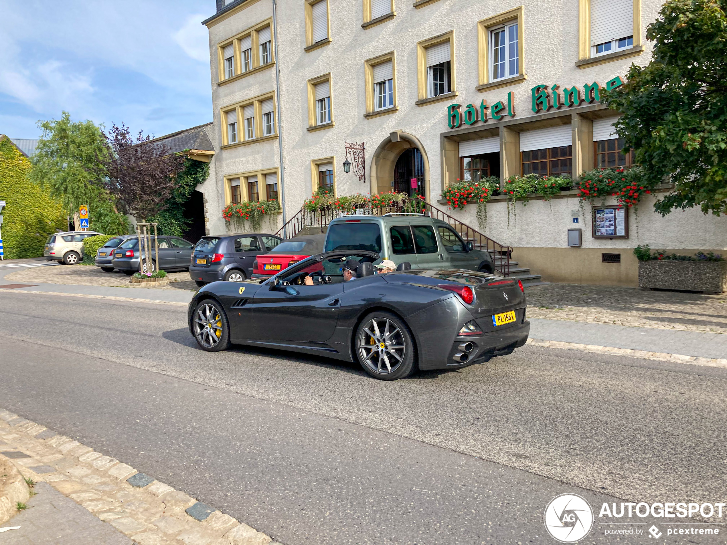 Ferrari California