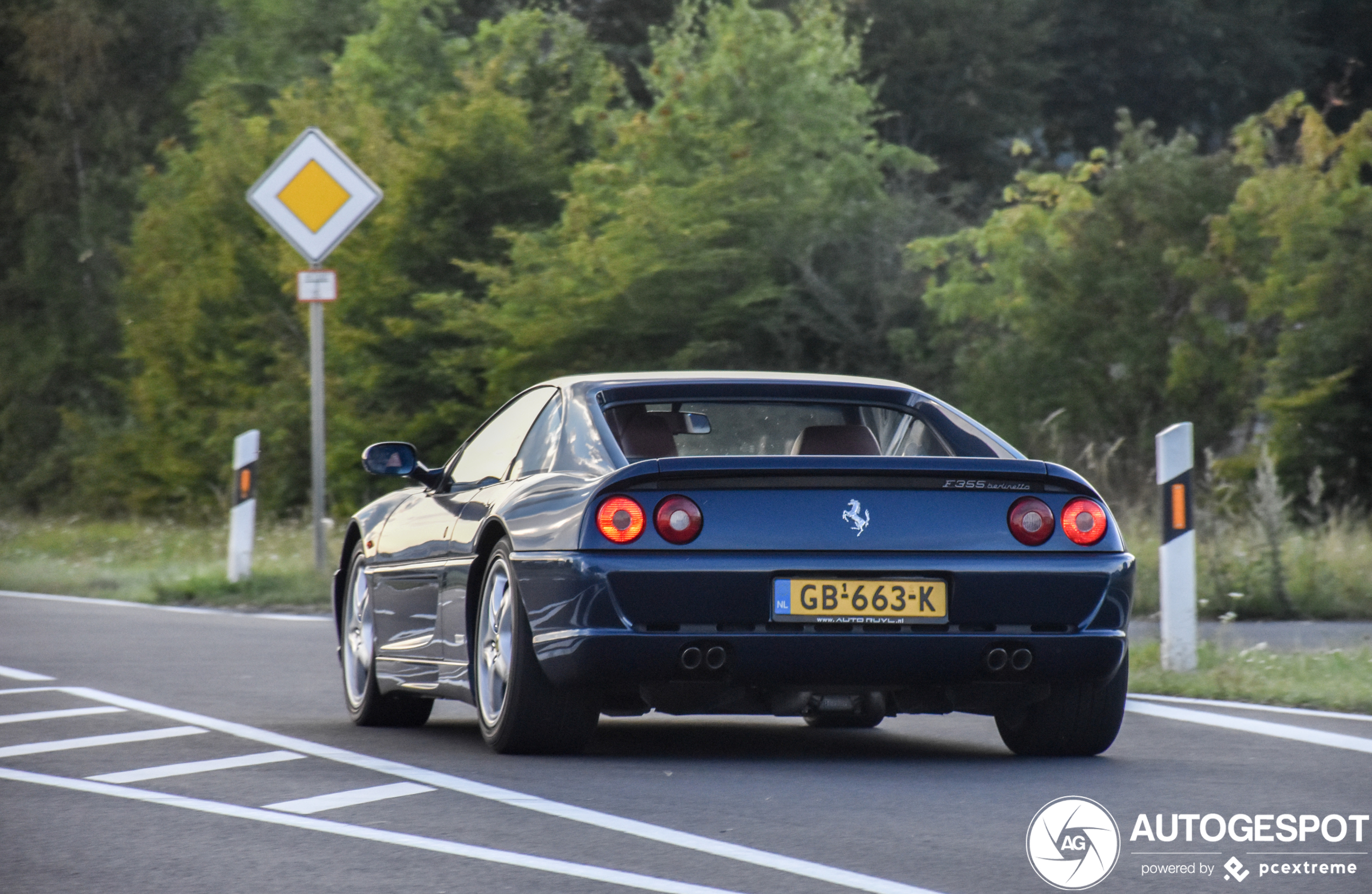 Ferrari F355 Berlinetta