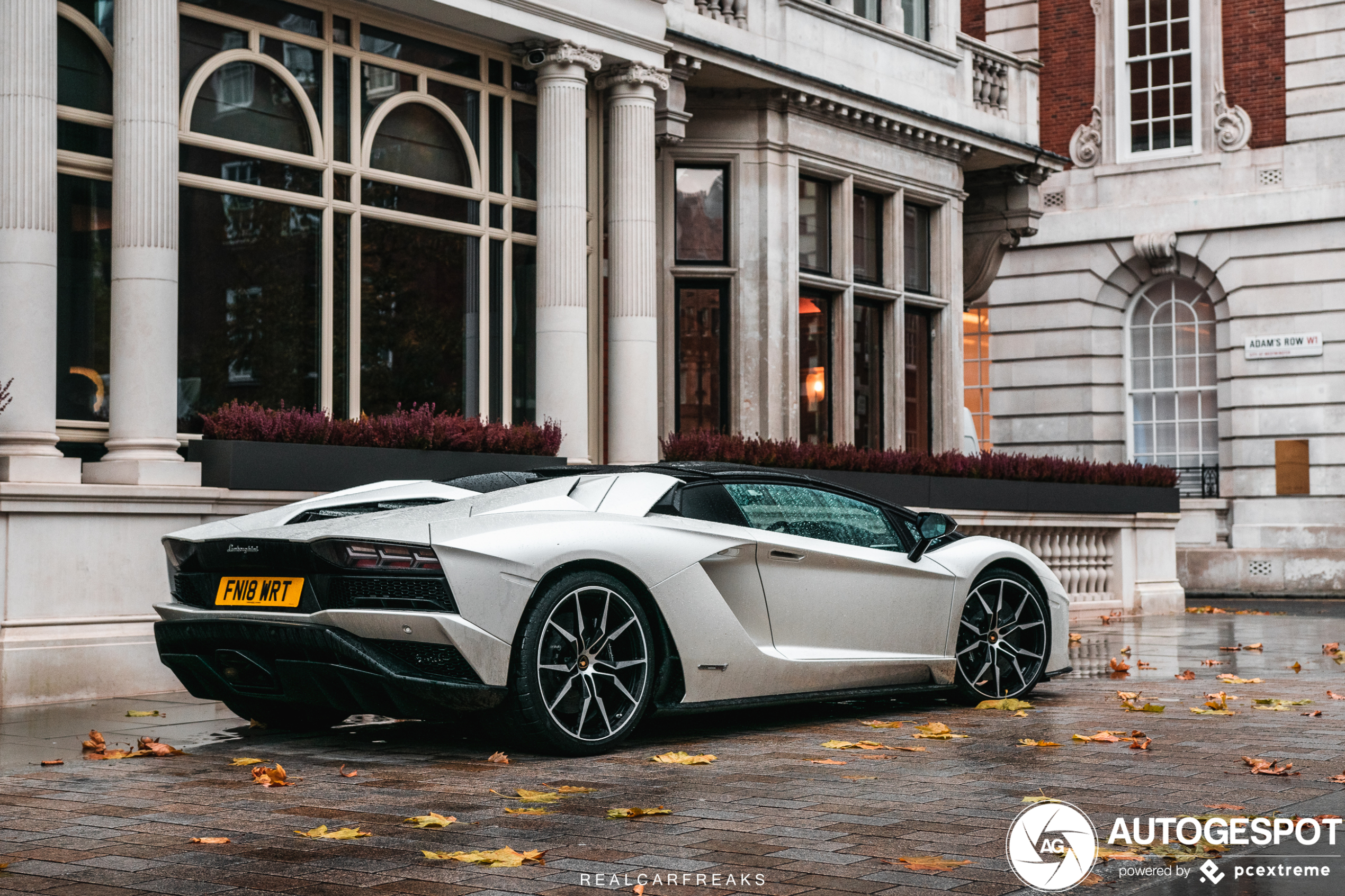 Lamborghini Aventador S LP740-4 Roadster