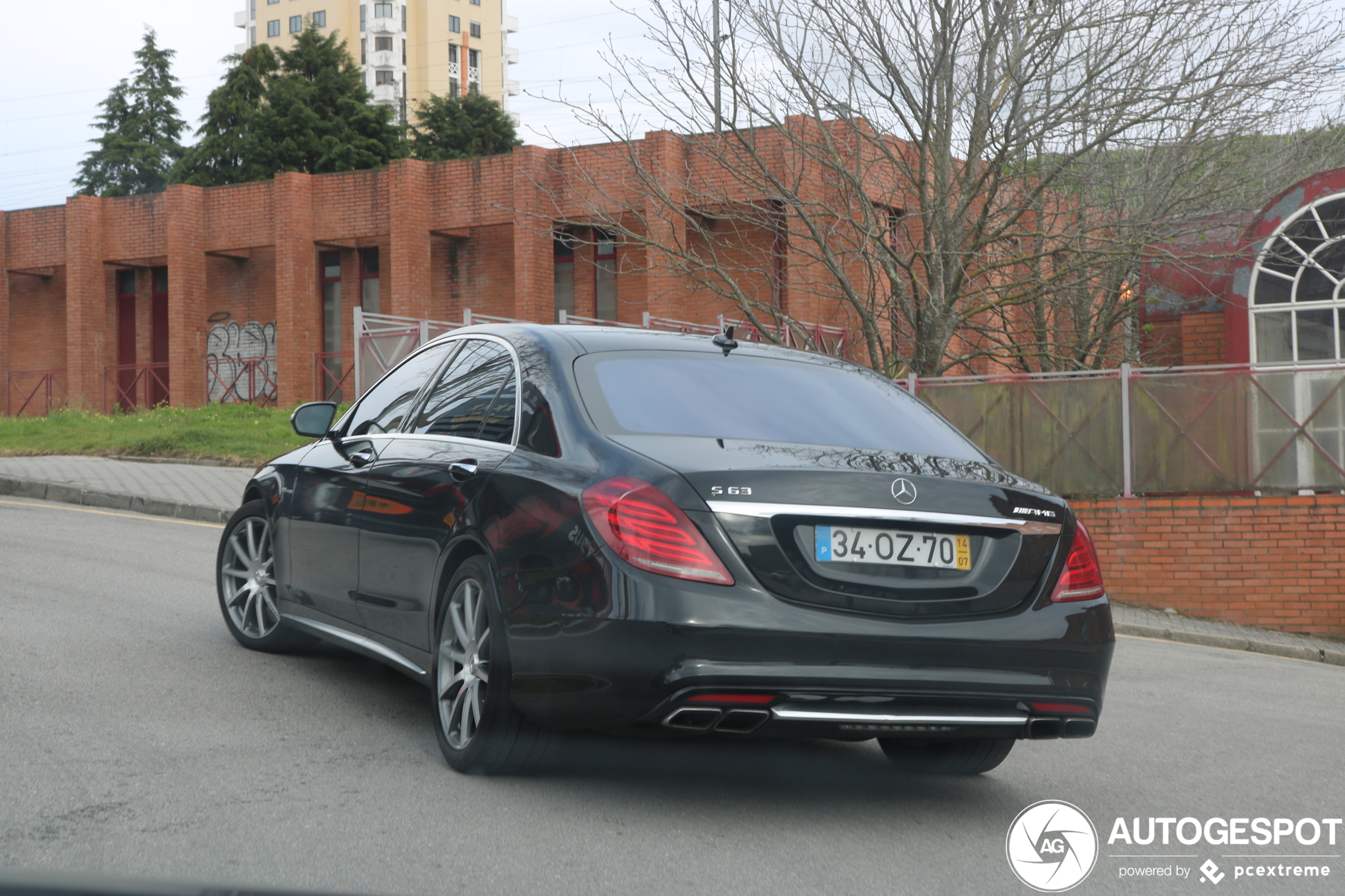 Mercedes-Benz S 63 AMG V222